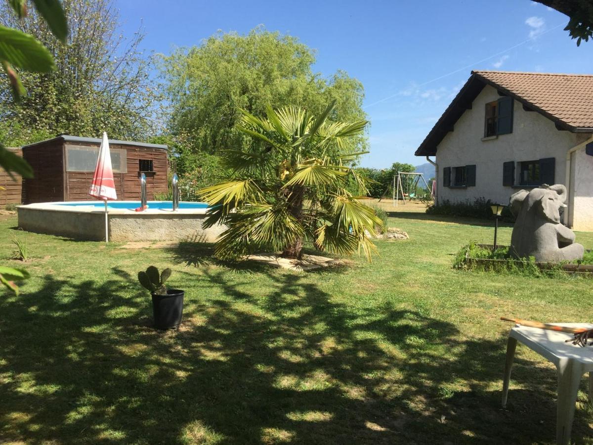 Ferienwohnung Les Palmiers Chimilin Exterior foto