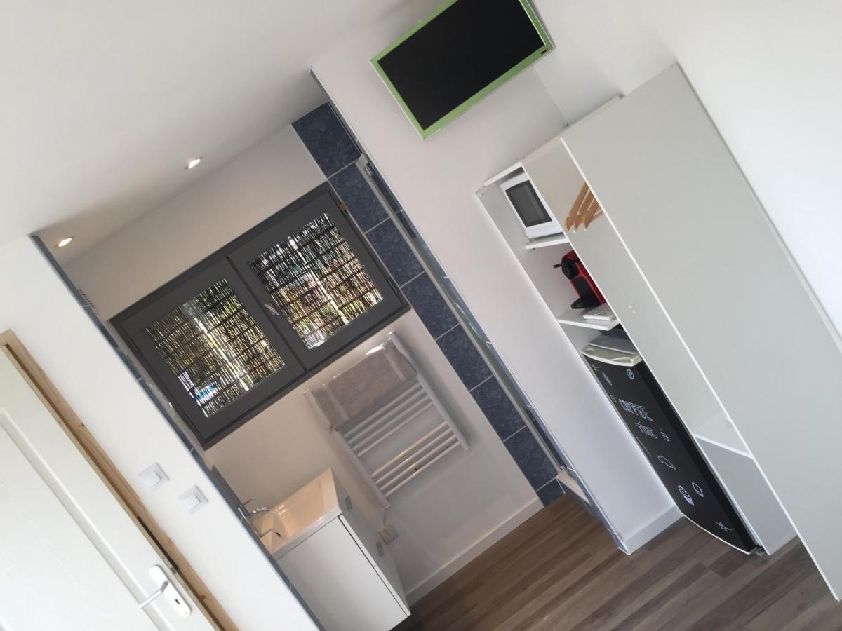Ferienwohnung Les Palmiers Chimilin Exterior foto